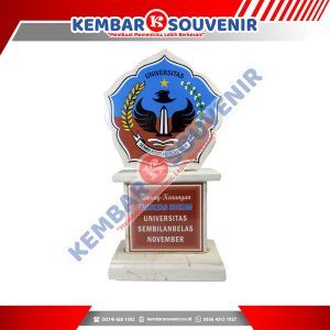 Model Piala Akrilik Pemerintah Kabupaten Banggai Kepulauan
