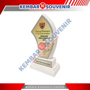 Model Piala Akrilik Departemen Hukum Bank Indonesia