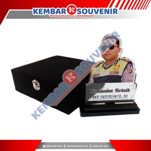 Pembuatan Plakat Akrilik Akademi Angkatan Laut Surabaya