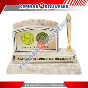 Piagam Penghargaan Akrilik PT Distribusi Voucher Nusantara Tbk