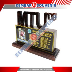 Contoh Plakat Unik PT Steel Pipe Industry of Indonesia Tbk