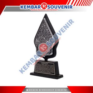 Piala Akrilik Kabupaten Pegunungan Bintang