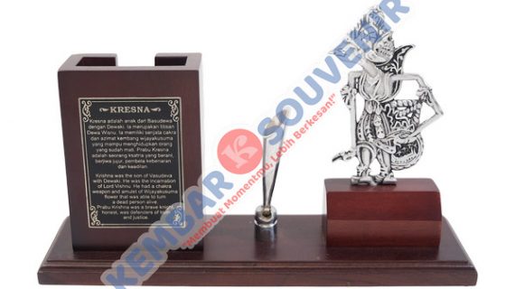 Trophy Acrylic Mewah Harga Murah