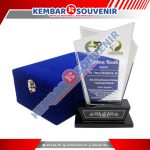 Piala Acrylic Gubernur Bank Indonesia