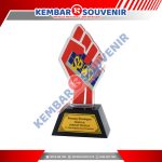 Contoh Piala Akrilik PT Batulicin Nusantara Maritim Tbk.