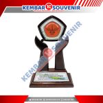 Plakat Penghargaan Kayu PT Pollux Properti Indonesia Tbk.