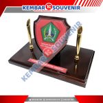 Model Piala Akrilik Kabupaten Jombang