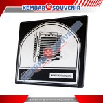 Contoh Desain Plakat Kayu PT Industri Telekomunikasi Indonesia (Persero)