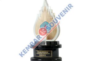 Piala Bahan Akrilik PT IGLAS (Persero)